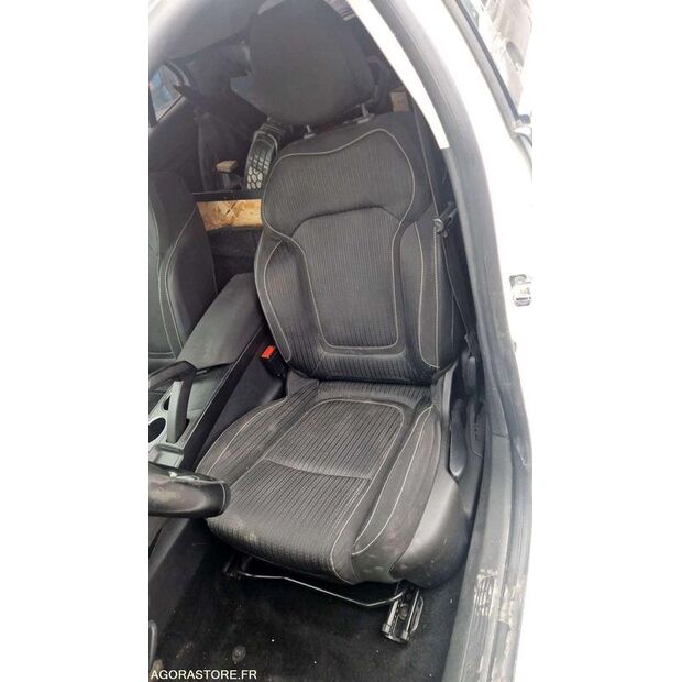 2019 Renault Megane-44426735