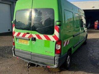 2008-renault-master-1396743-44427105