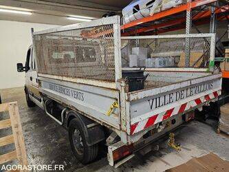 2002-renault-master-1396751-44427303