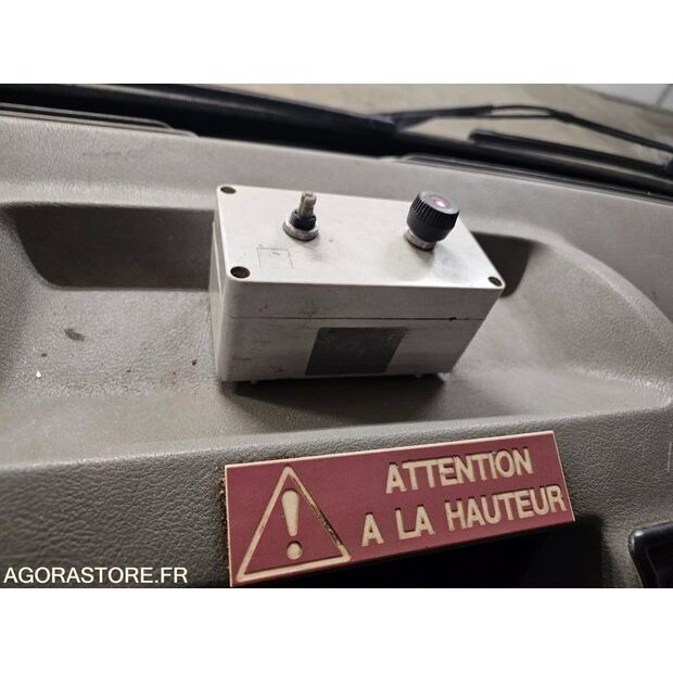 2002 Renault Master-44427309