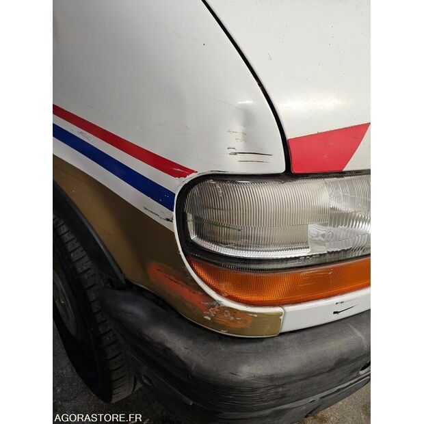 2002 Renault Master-44427321