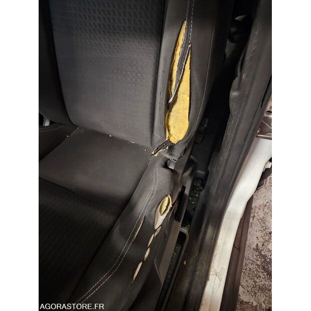 2019 Ford C-MAX-44427374