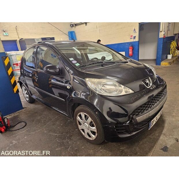 2011 Peugeot 107-44427449