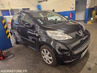 2011-peugeot-107-1396757-44427449