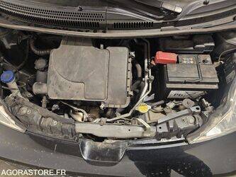 2011-peugeot-107-1396757-44427460