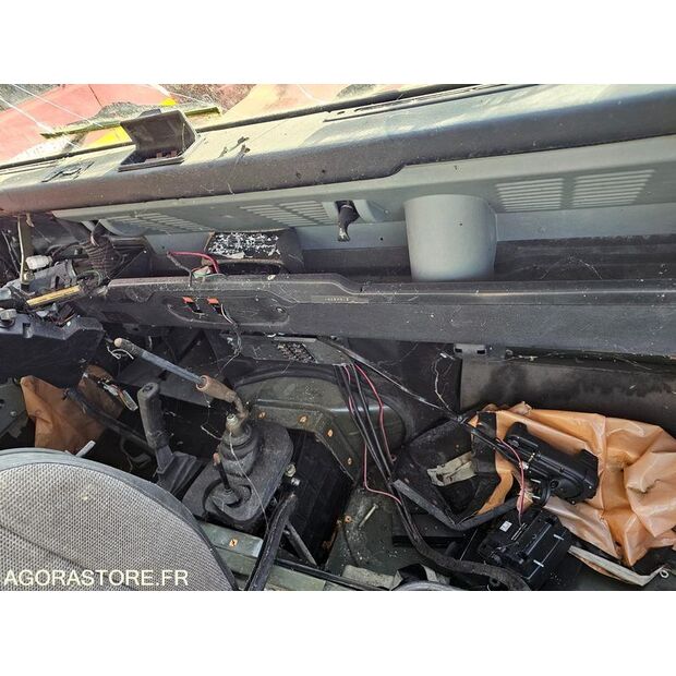 1990 Land Rover Defender-44427547