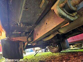 1990-land-rover-defender-1396760-44427561