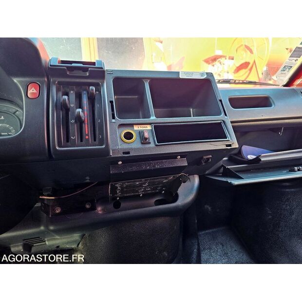 1996 Renault Trafic-44427572