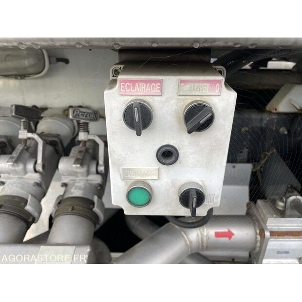 2006 Renault PREMIUM-44427646