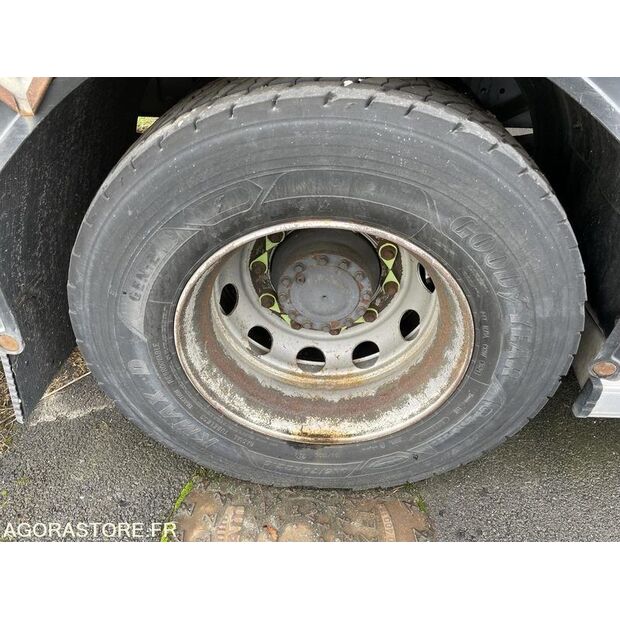 2006 Renault PREMIUM-44427648