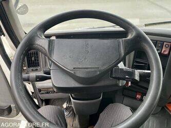 2006-renault-premium-1396766-44427655