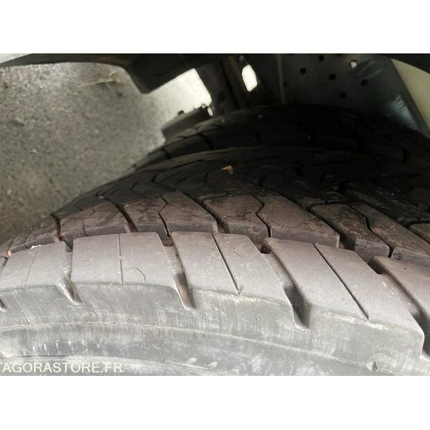 2006 Renault PREMIUM-44427663