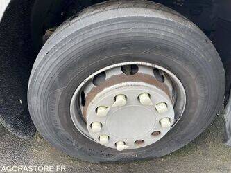 2006-renault-premium-1396766-44427671