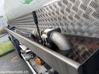 2006-renault-premium-1396766-44427683