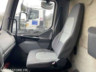 2006-renault-premium-1396766-44427693