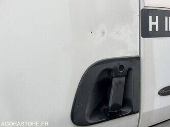 2006-renault-premium-1396766-44427697