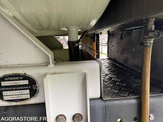 2006-renault-premium-1396766-44427705