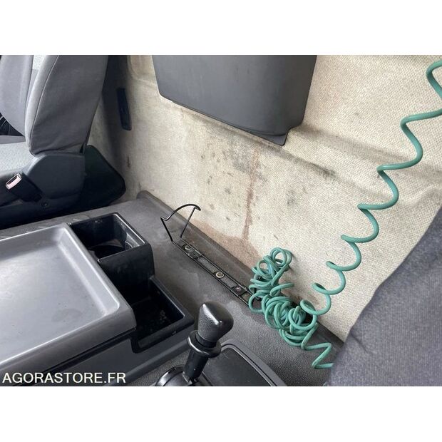 2006 Renault PREMIUM-44427706