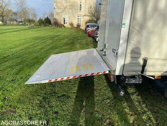 2018-iveco-35s14-1396774-44427834