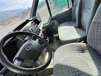 2011-ford-transit-1382401-44427847