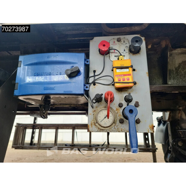 2018 كراكر CF-X-44428020