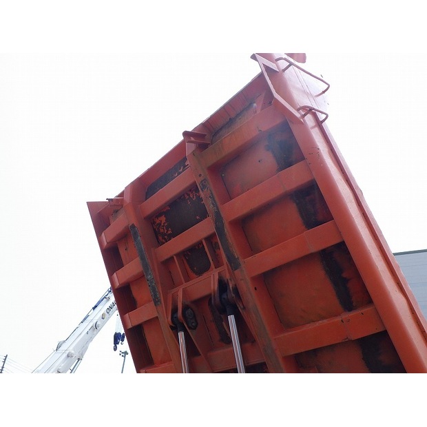 2011 Hitachi EG110R-44429014