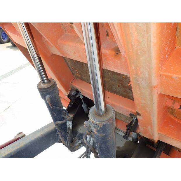 2011 Hitachi EG110R-44429015