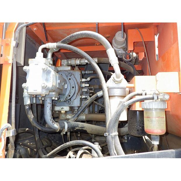 2011 Hitachi EG110R-44429040