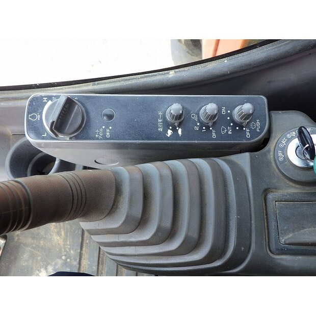 2011 Hitachi EG110R-44429046