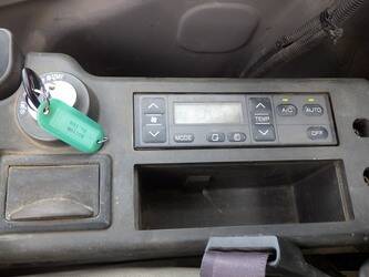 2011-hitachi-eg110r-44429047