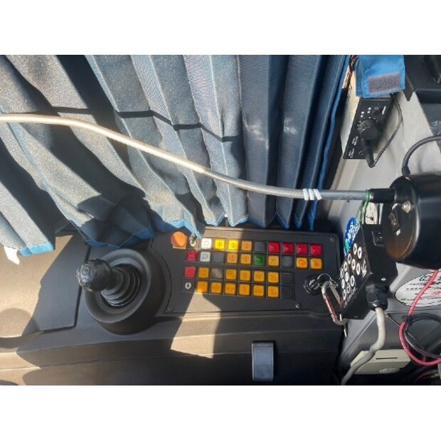 2015 Liebherr LR1350/1-LN-44429353