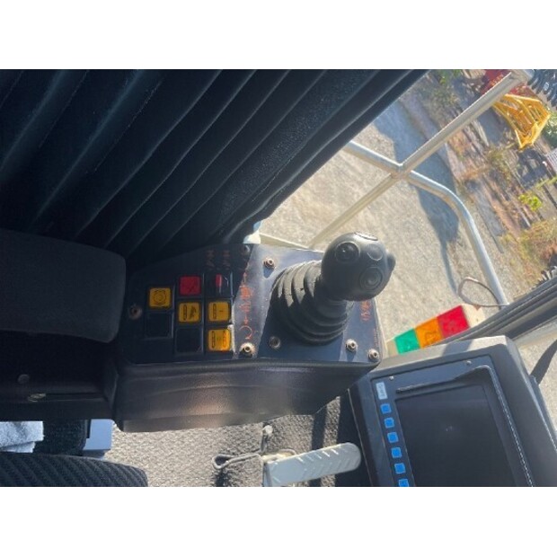 2015 Liebherr LR1350/1-LN-44429354