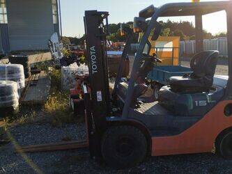 Image for FORKLIFTS 2005 Toyota 02-8FD15