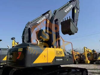 2023-volvo-ec240d-1396800-44429386