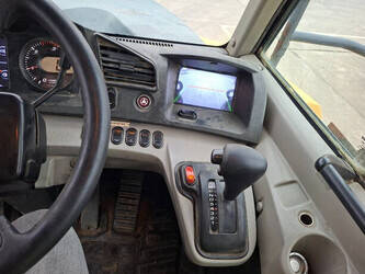 2015-komatsu-hm300-3-1396804-44429452