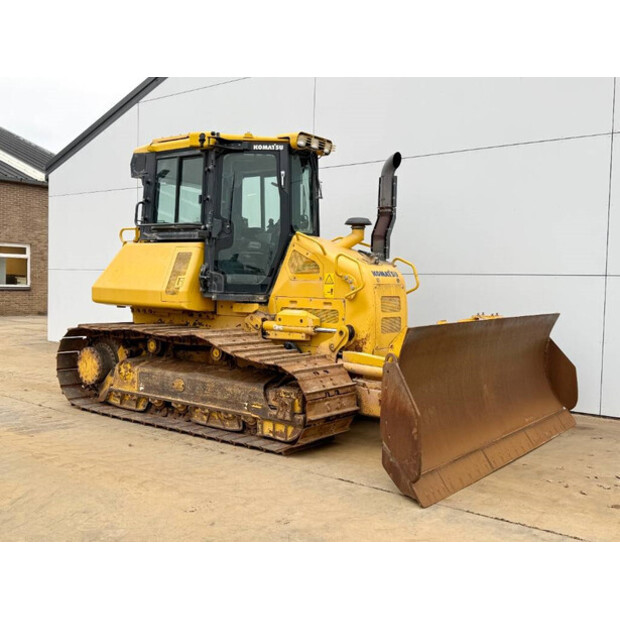 2018 Komatsu D51PXi-24-44429505