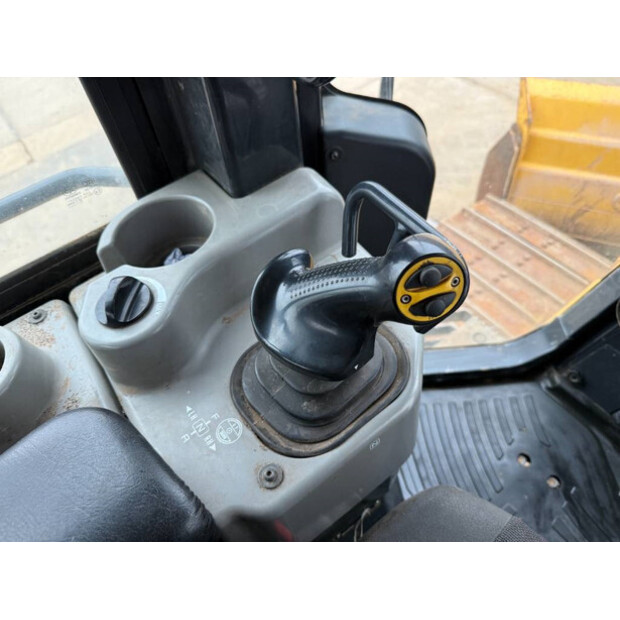 2018 Komatsu D51PXi-24-44429511