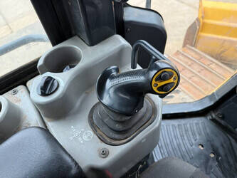 2018-komatsu-d51pxi-24-1396805-44429511