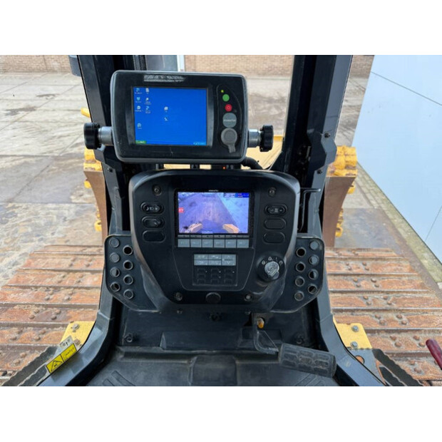 2018 Komatsu D61PXI-24-44429537