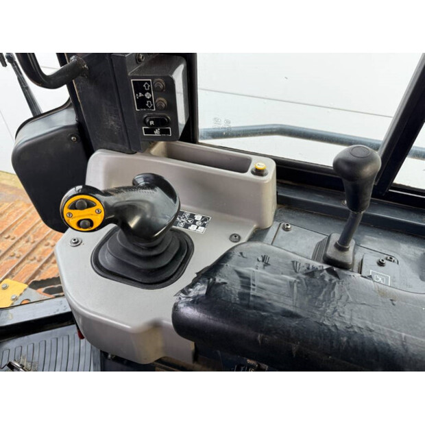 2018 Komatsu D61PXI-24-44429539