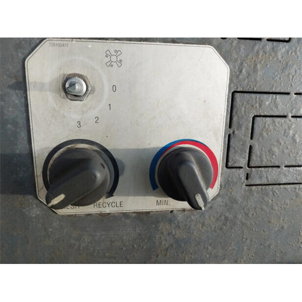 2010 تربيرغ RT282-44429573