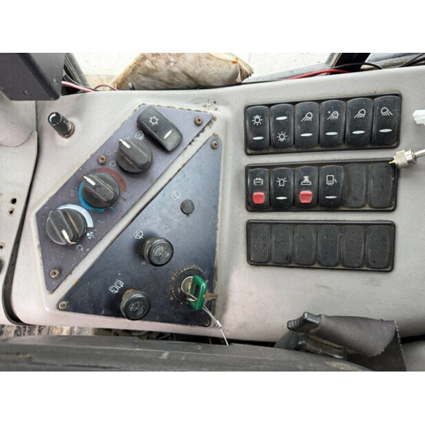 2008 Volvo G946-44429583