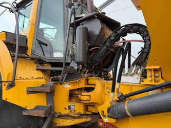 2012-volvo-a40f-1396808-44429638