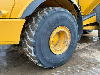 2012-volvo-a40f-1396808-44429641