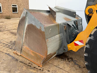 2020-liebherr-l566-44429698