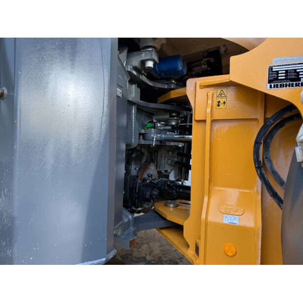 2020 Liebherr L566-44429706