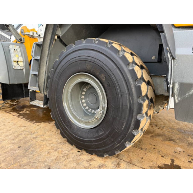 2020 Liebherr L566-44429708