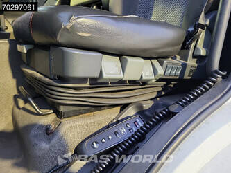 2012-renault-premium-380-1325755-44429781