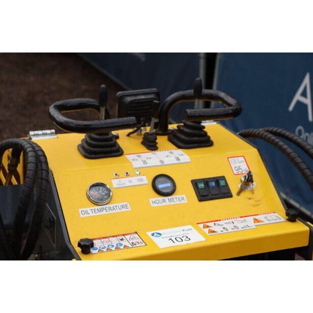 2023 سكيدستر EG360-44429899