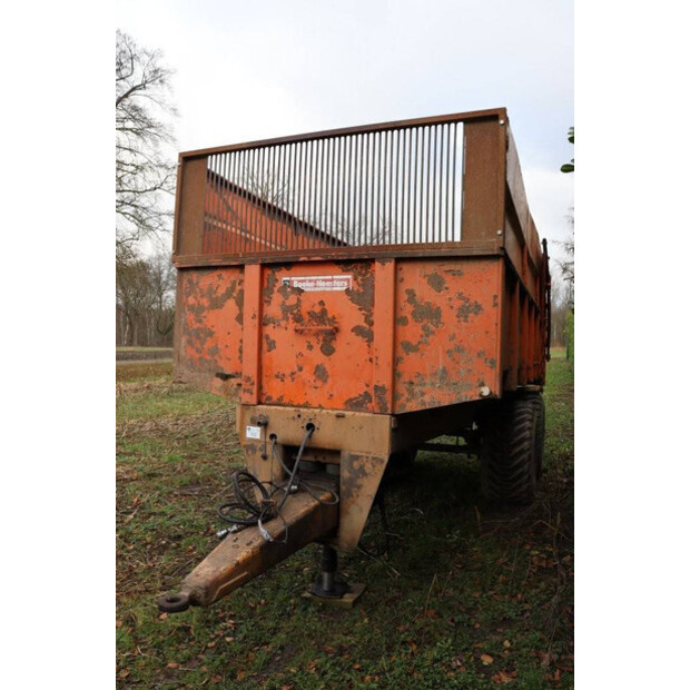 1984 AJK AT 1115-44429970